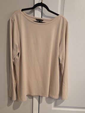 Banana Republic Long Sleeve Boatneck Top in Beige